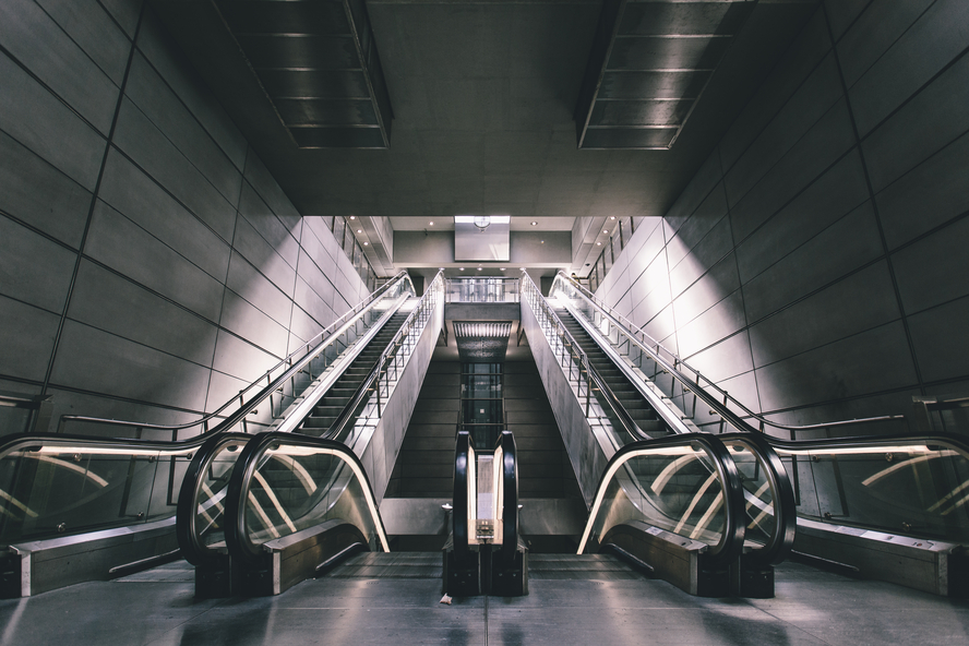 Besøg Metroens stationer: Tips til oplevelser ved de 17 stop